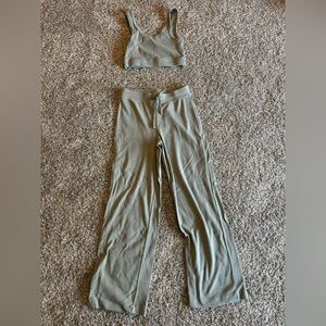 H&M Green Wide Leg Pants with Relaxed Fit